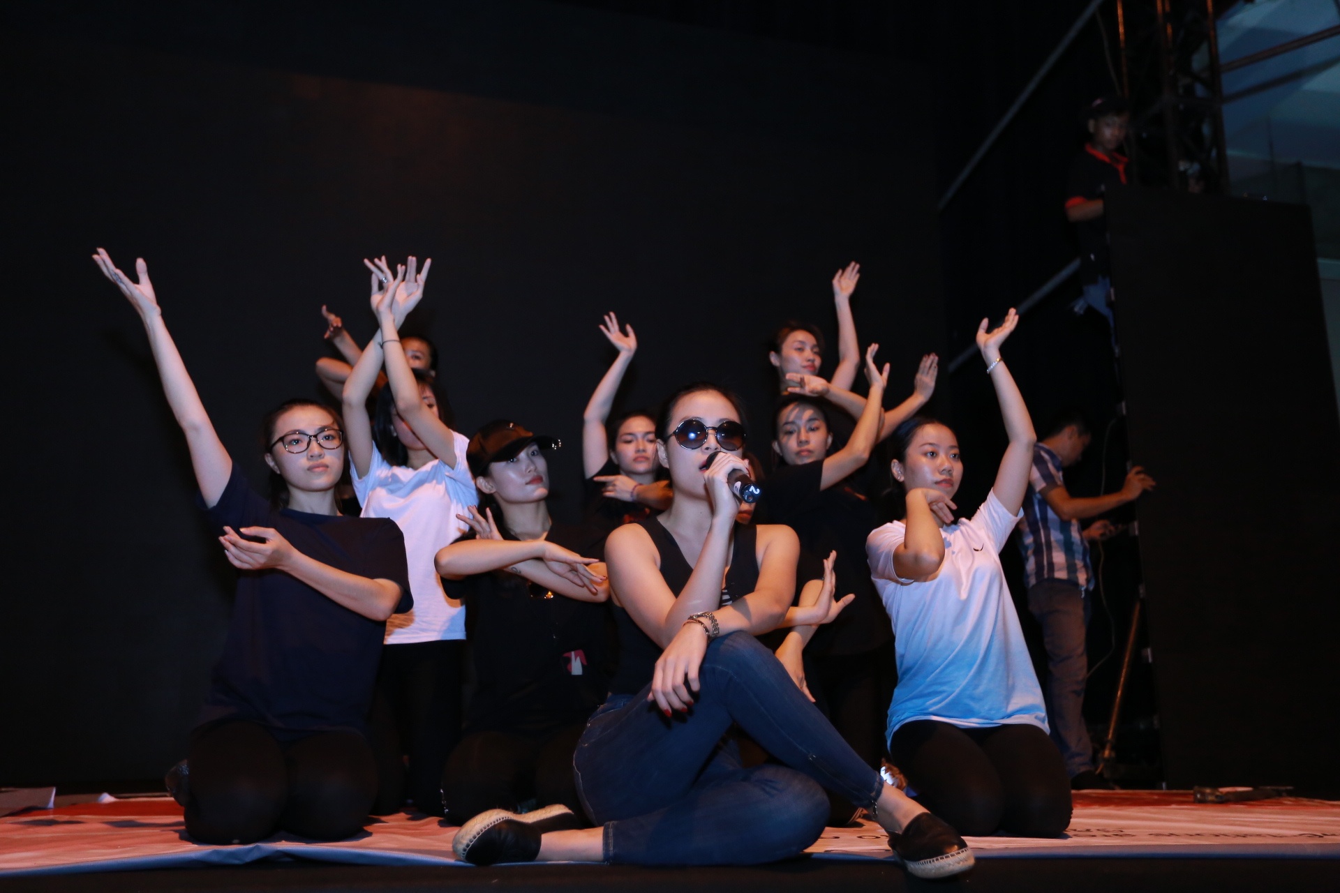 ca si Ho Ngoc Ha anh 1