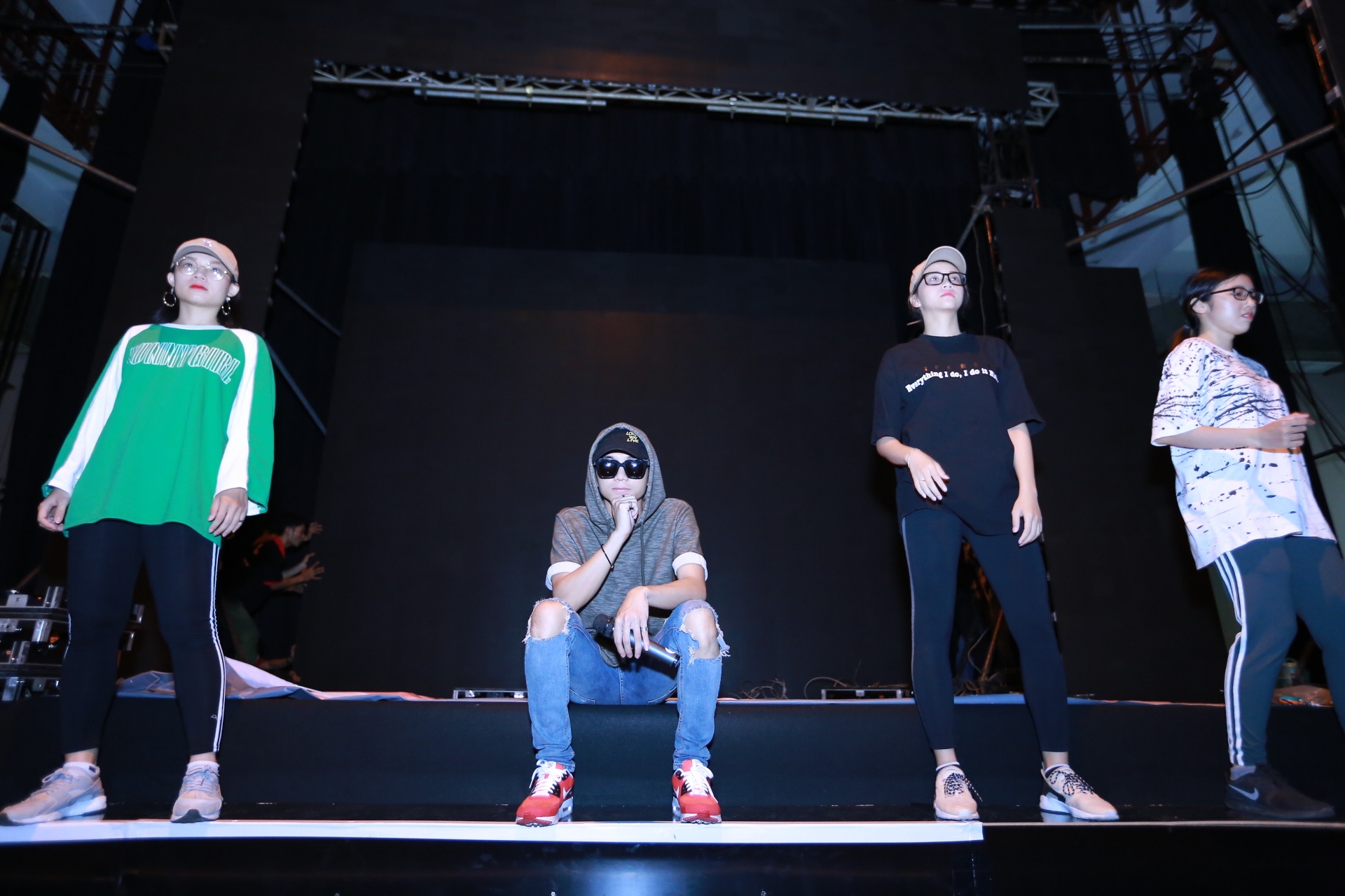 ca si Ho Ngoc Ha anh 2