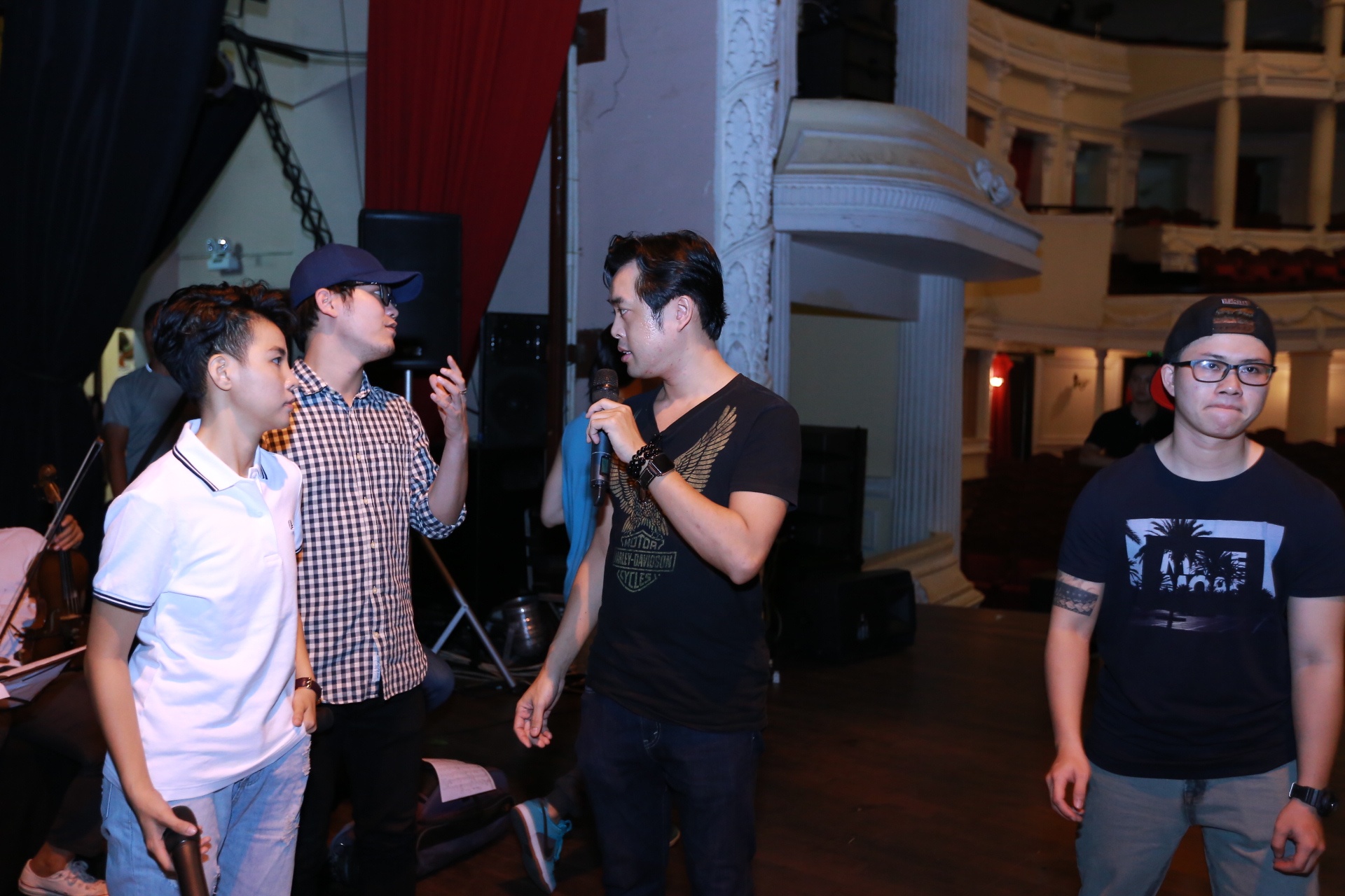 ca si Ho Ngoc Ha anh 3