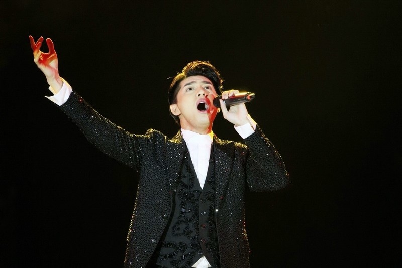 Noo Phuoc Thinh mang den mau sac moi cho 'Tinh ca', 'Tu nguyen' hinh anh