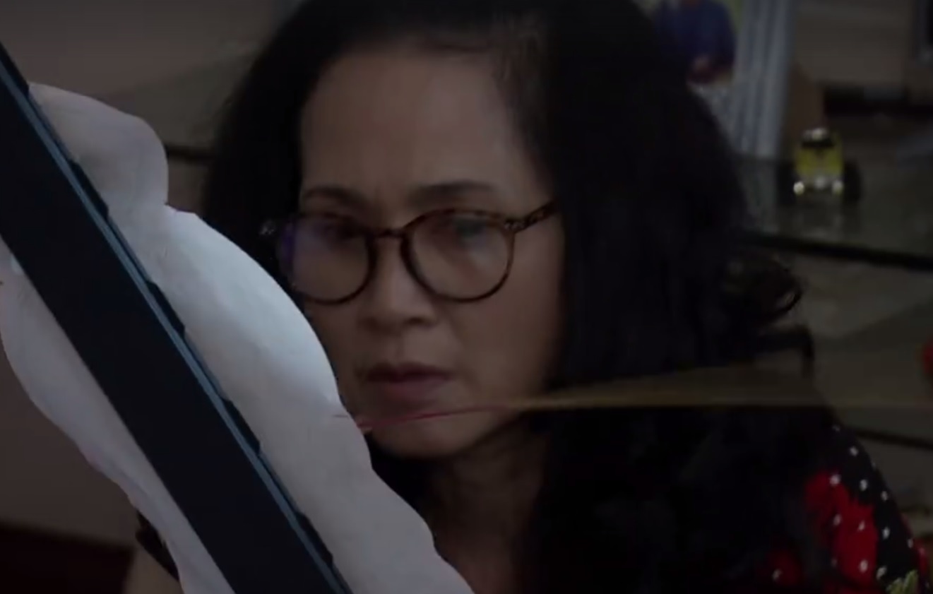 ‘Song chung voi me chong’ tap 13: Ba Phuong yem bua o phong con dau hinh anh