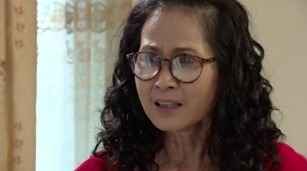 ‘Song chung voi me chong’ tap 20: Ba Phuong doc nhat ky cua con dau hinh anh