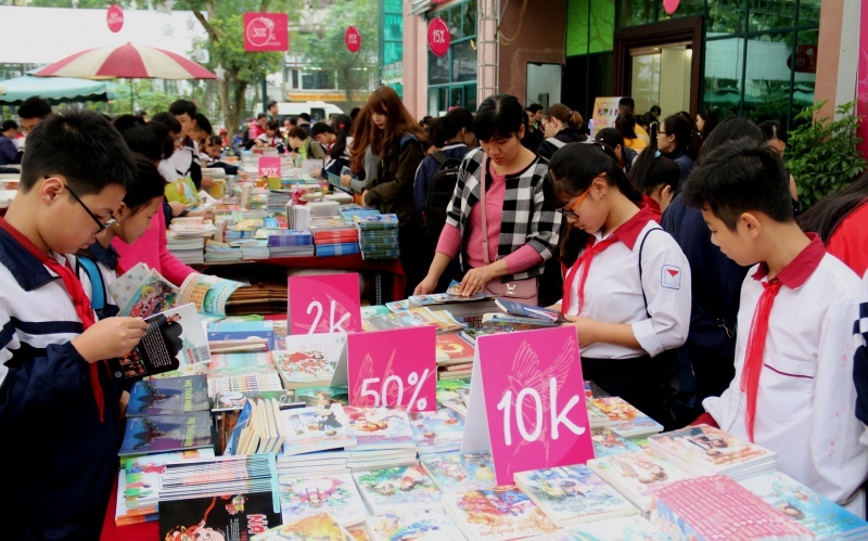 Suc manh lien ket cua cac chi hoi trong Hoi Xuat ban Viet Nam hinh anh