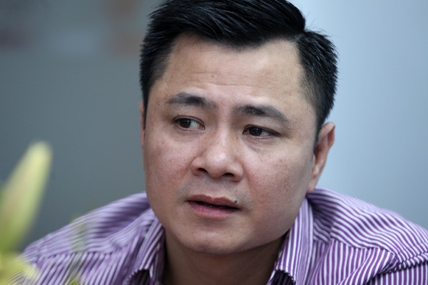 NSND Tu Long tra loi ve game show hai anh 1