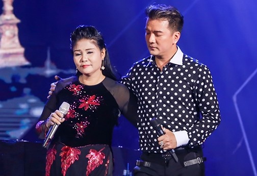 Dam Vinh Hung tung quy ca gio truoc ban tho To de xin noi tieng hinh anh