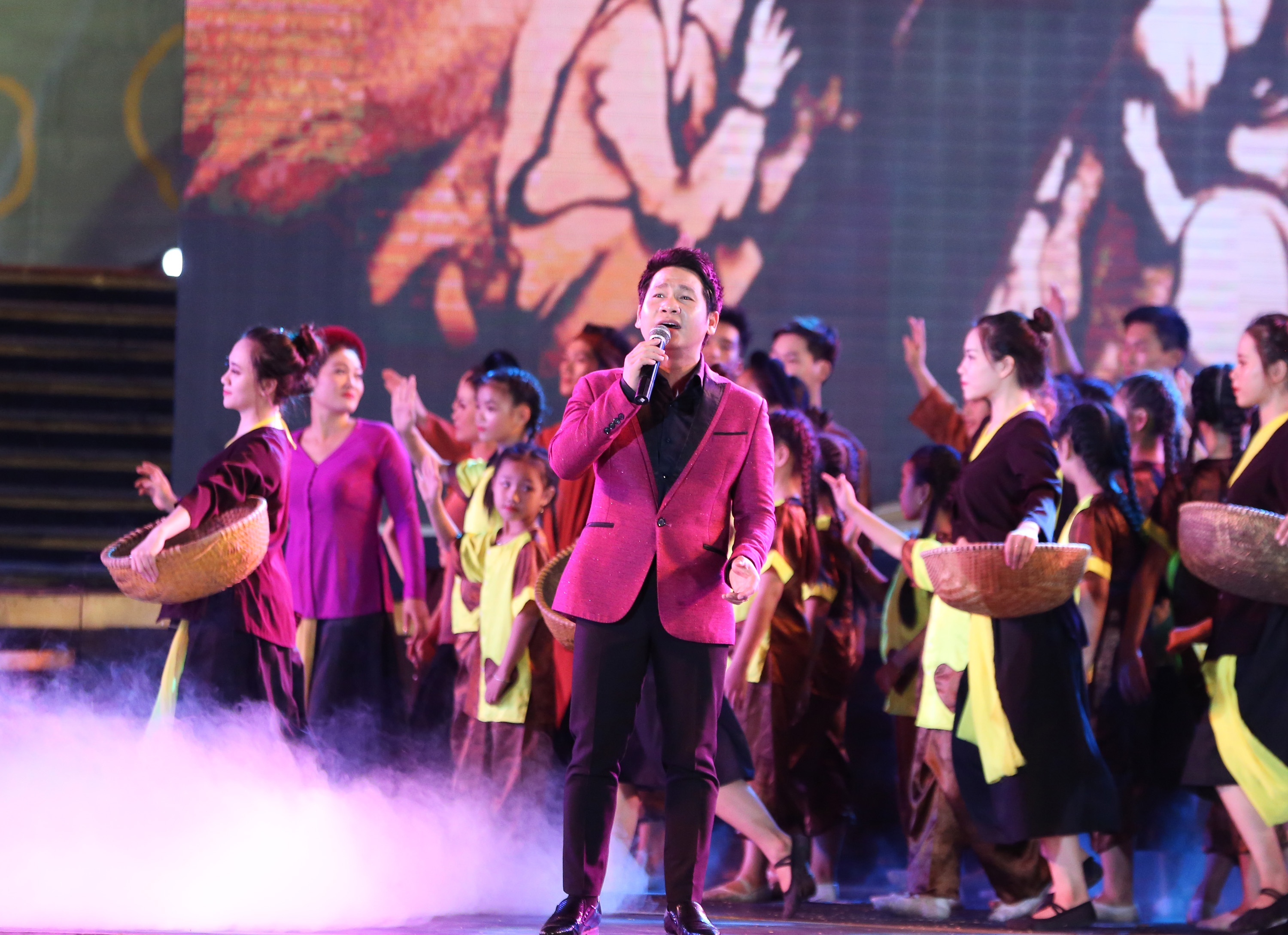 NSND Thanh Hoa ảnh 3 NSND Thanh Hoa anh 3