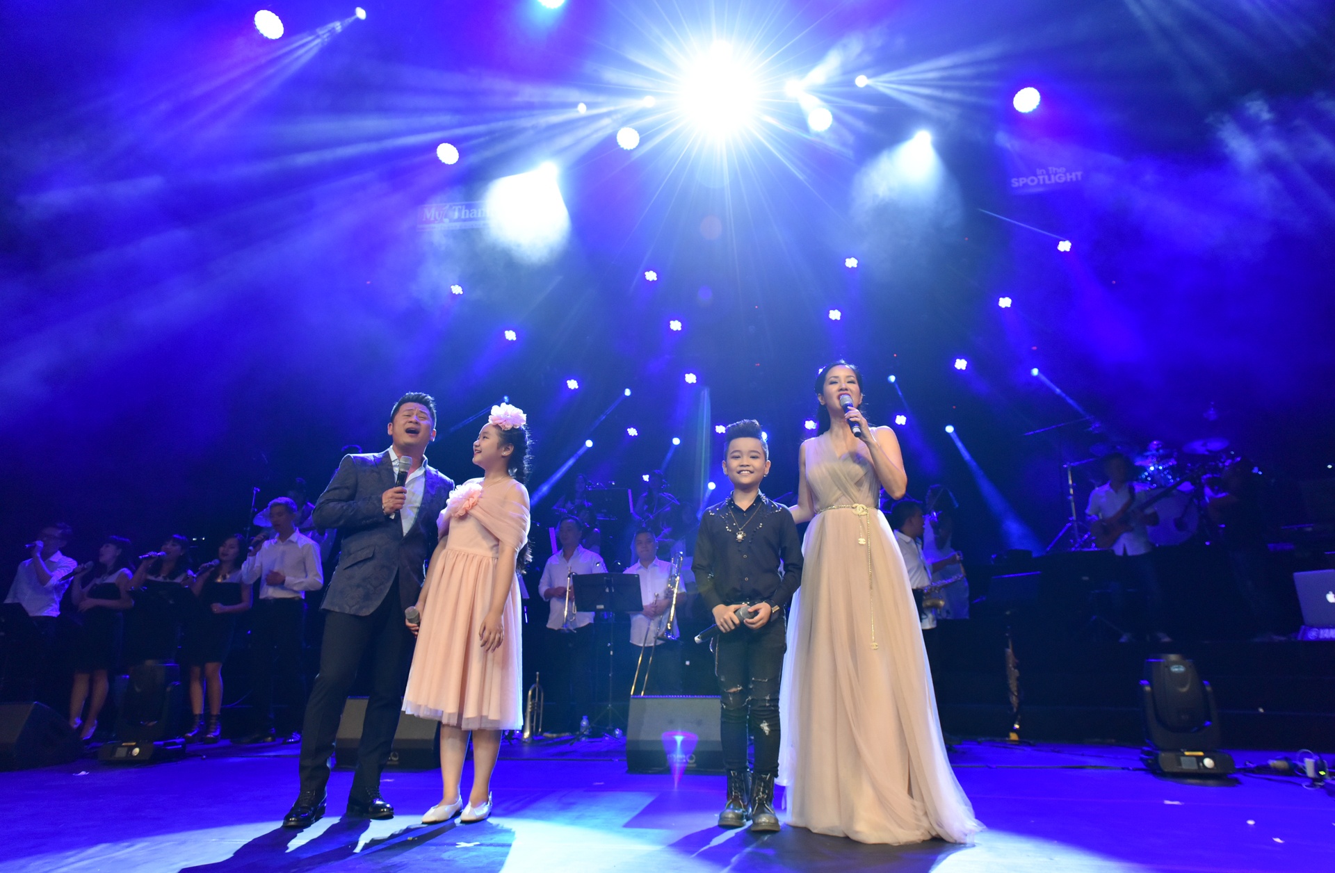 Hong Nhung tha not nhac anh 9