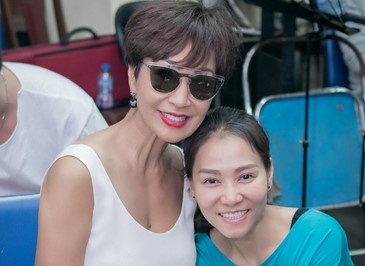 Danh ca Khanh Ha ve nuoc tap nhac cung Thu Minh hinh anh