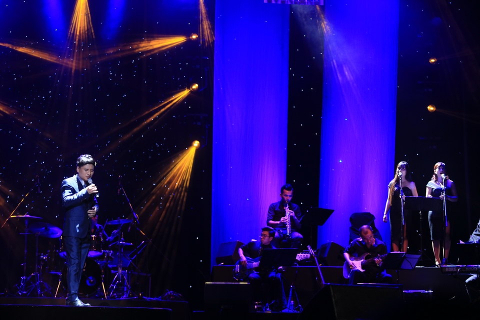 danh ca Tuan Ngoc anh 9