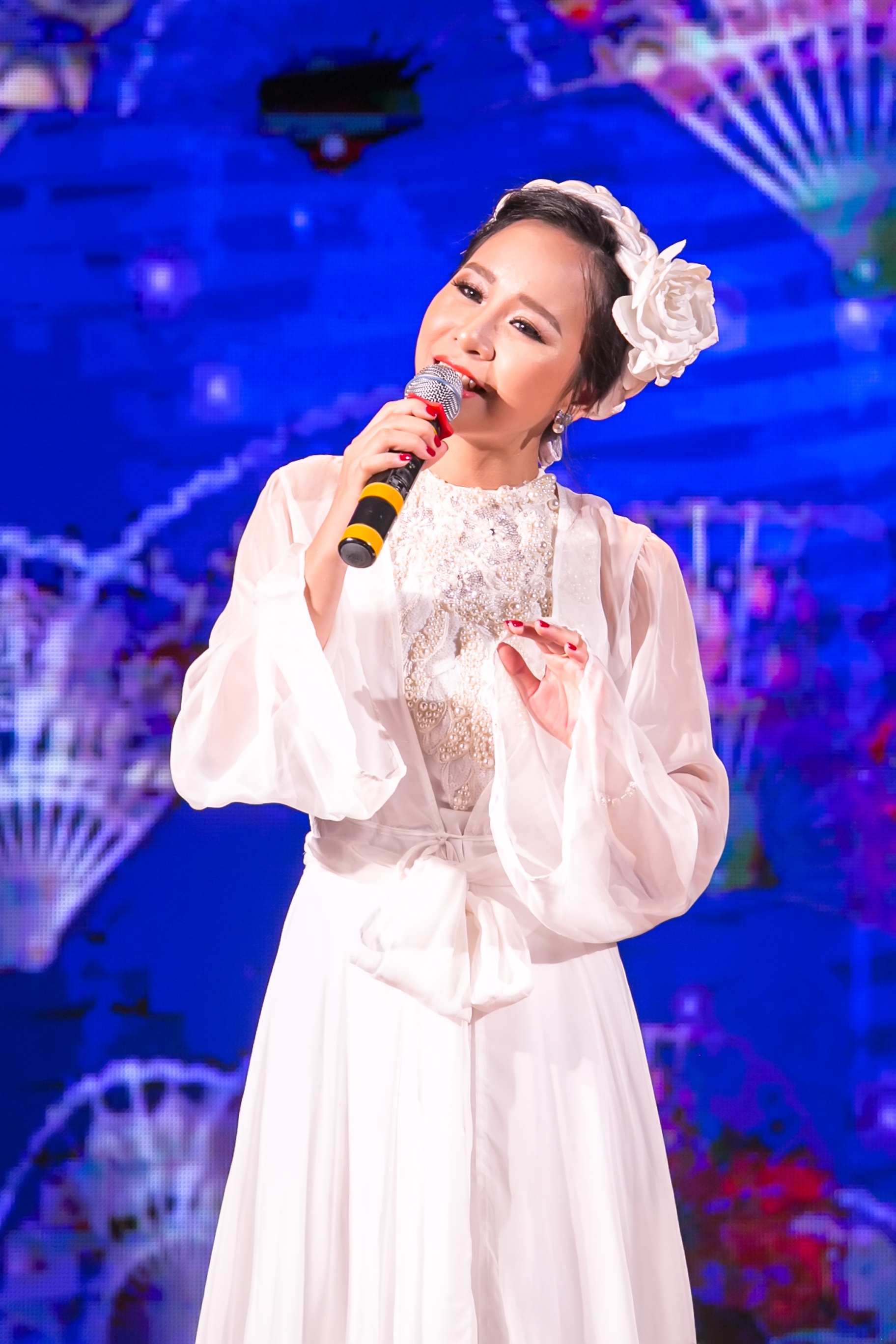 Sao mai Hồng Duyên ảnh 3 Sao mai Hong Duyen anh 3