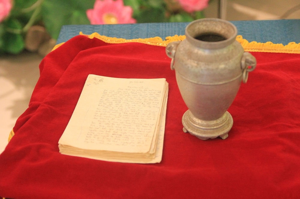 Nhat ky Dang Thuy Tram ban tieng anh anh 3