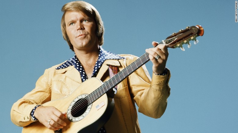 Huyen thoai nhac dong que Glen Campbell qua doi o tuoi 81 hinh anh