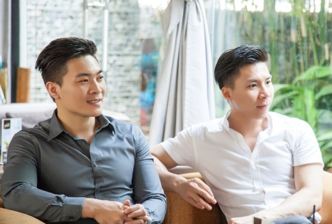 Quoc Co, Quoc Nghiep dung chung san khau voi 'ong trum Phan Quan' hinh anh
