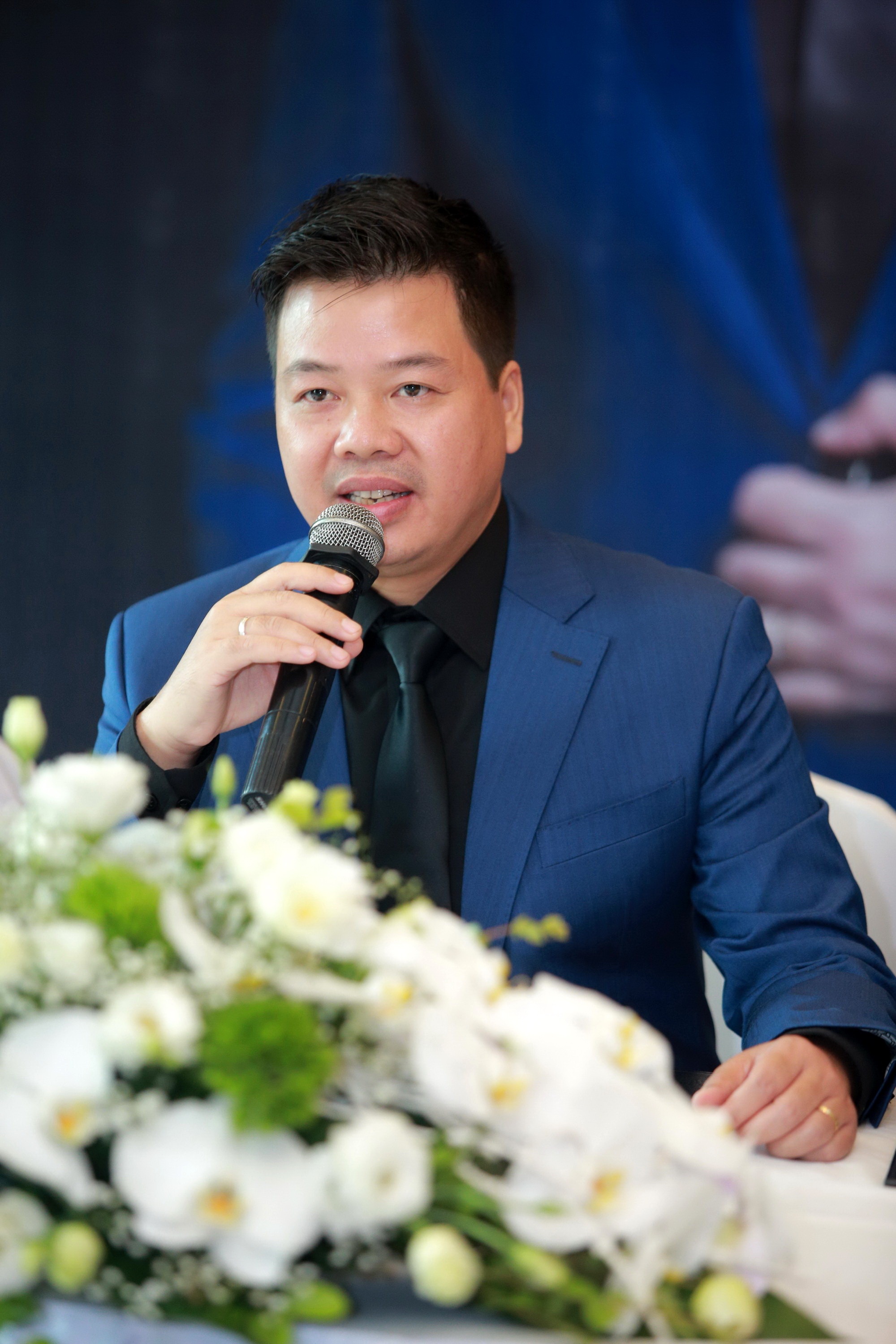 Dang Duong lam dem nhac 20 nam ca hat anh 1