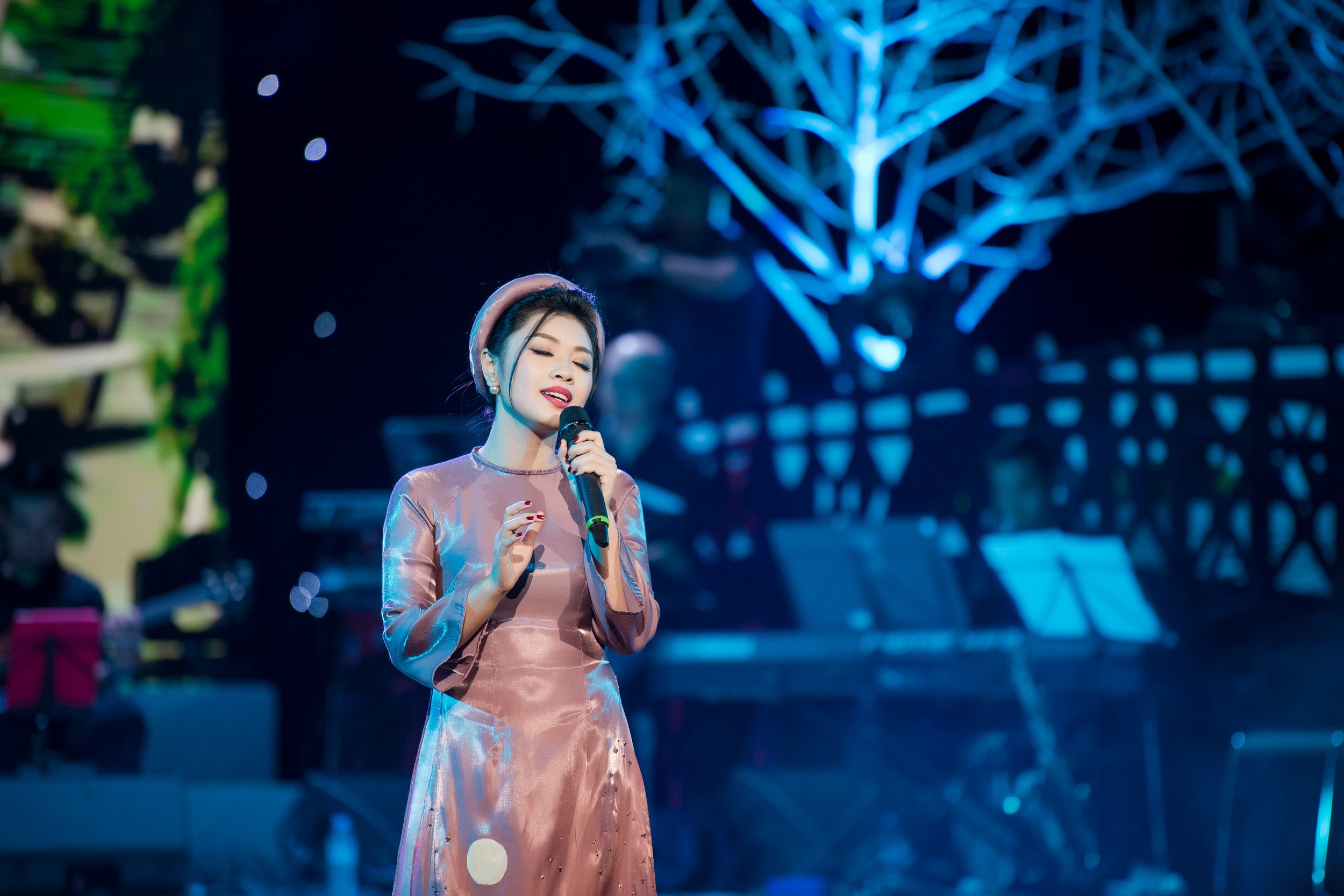 Mỹ Linh gây ấn tượng ảnh 5 My Linh gay an tuong anh 5