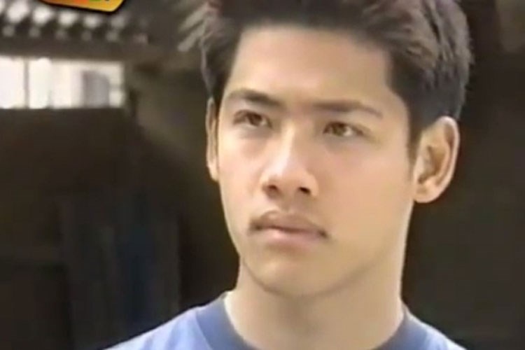 dan dien vien phim Hoa co may anh 6