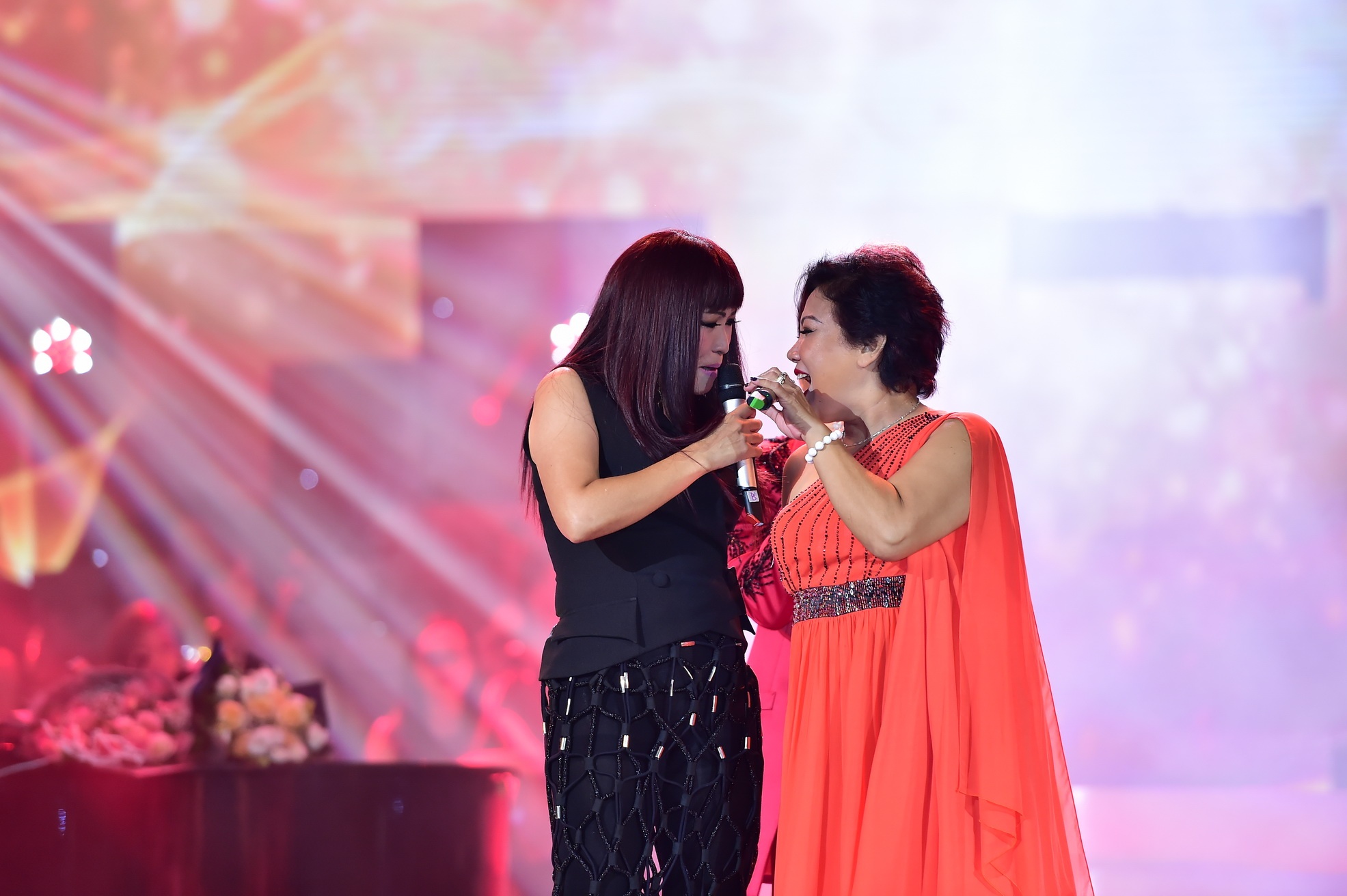 Phuong Thanh than thiet Siu Black anh 3