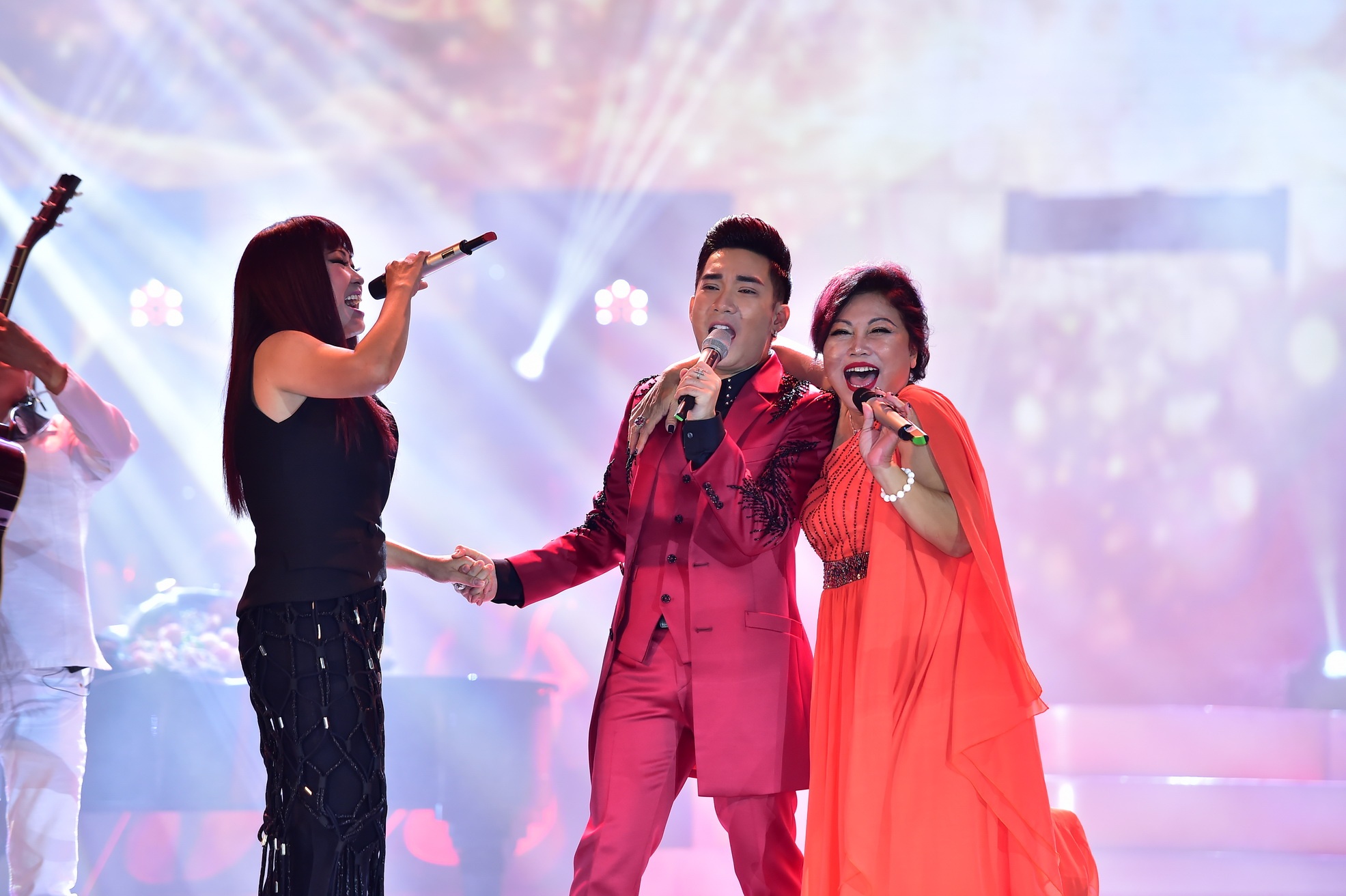 Phuong Thanh than thiet Siu Black anh 1