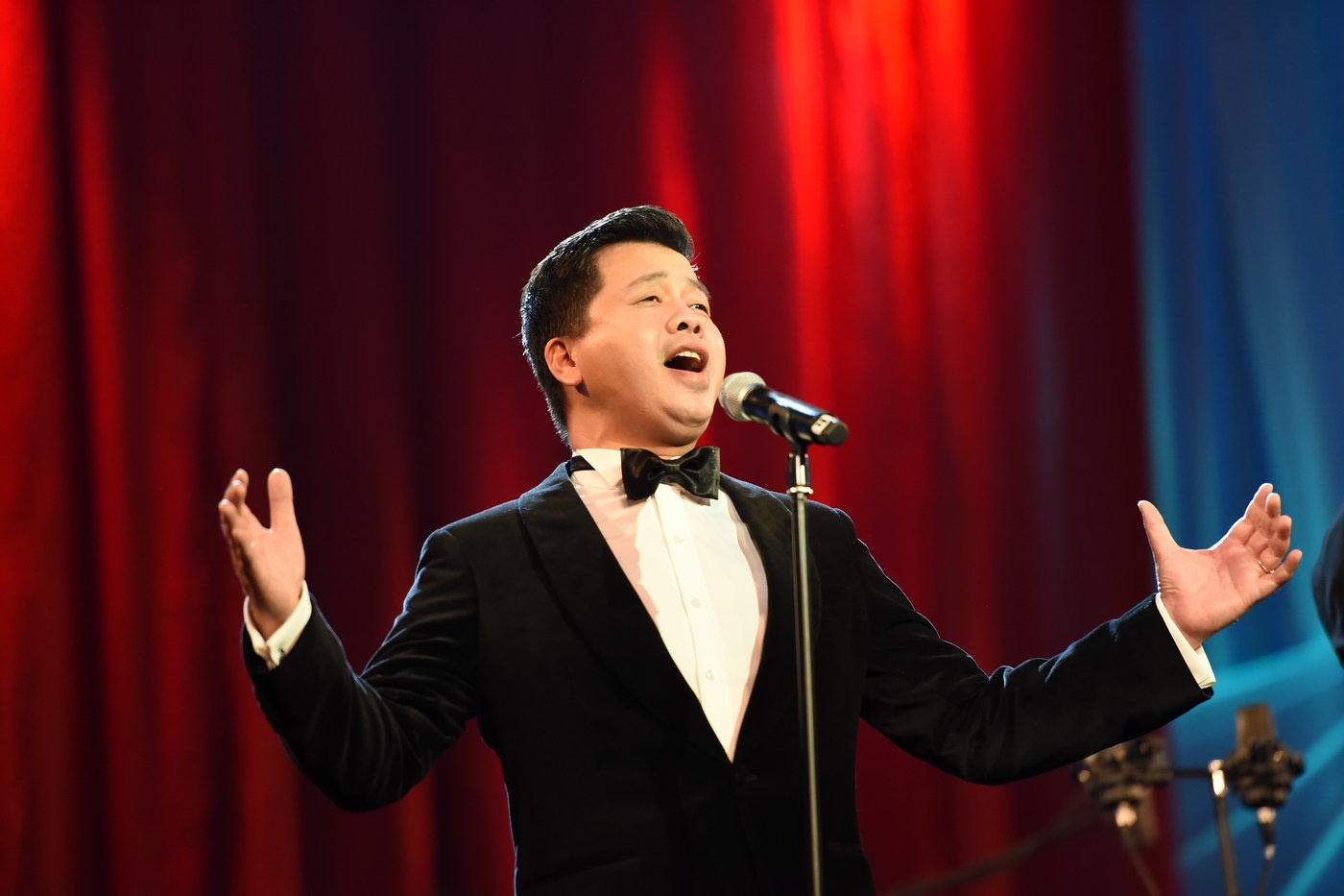 live concert dau tien cua Dang Duong anh 1