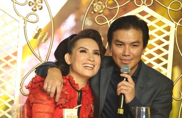 dem dien Manh Quynh,  Phi Nhung anh 1