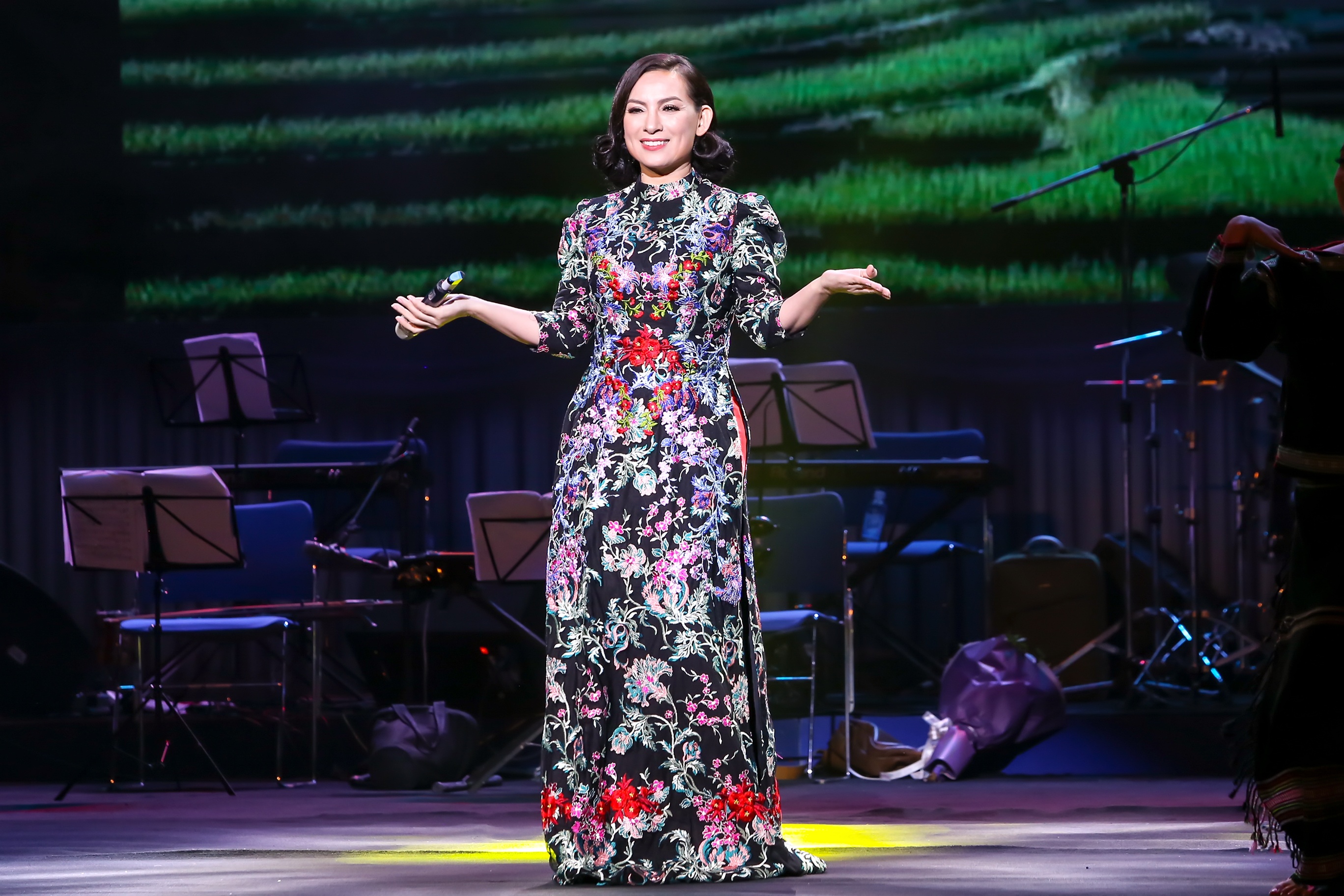 MC Ky Duyen ly giai viec Che Linh tre anh 5