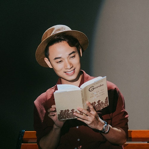 Khánh Linh nói về hotgirl đi hát ảnh 3 Khanh Linh noi ve hotgirl di hat anh 3