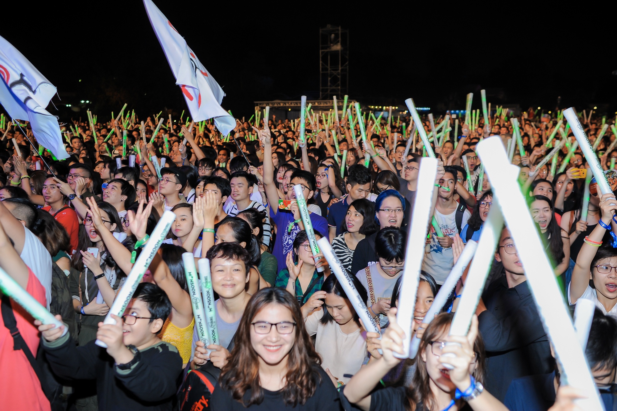 hoang thanh Thang Long bung no voi am nhac anh 1