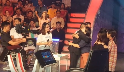 phut chia tay xuc dong cua nha bao Lai Van Sam anh 2