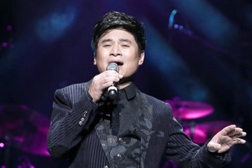 Tan Minh va cac cong su lam chuong trinh nghe thuat 'chang giong ai' hinh anh