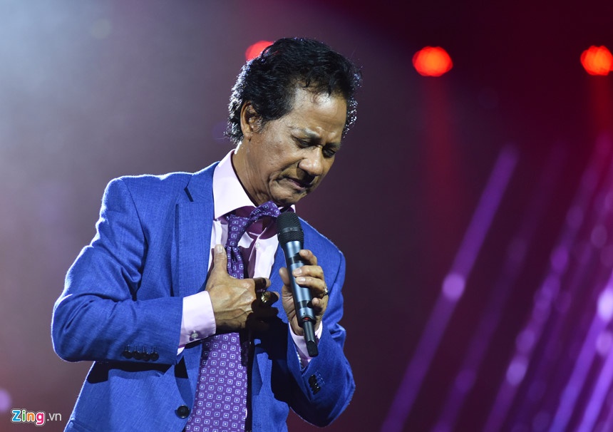 Chế Linh về nước biểu diễn ảnh 2 Che Linh ve nuoc bieu dien anh 2