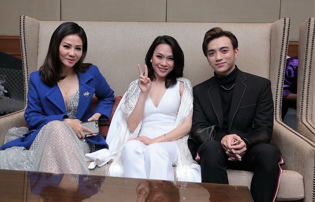 Soobin Hoang Son xin chu ky My Tam anh 1