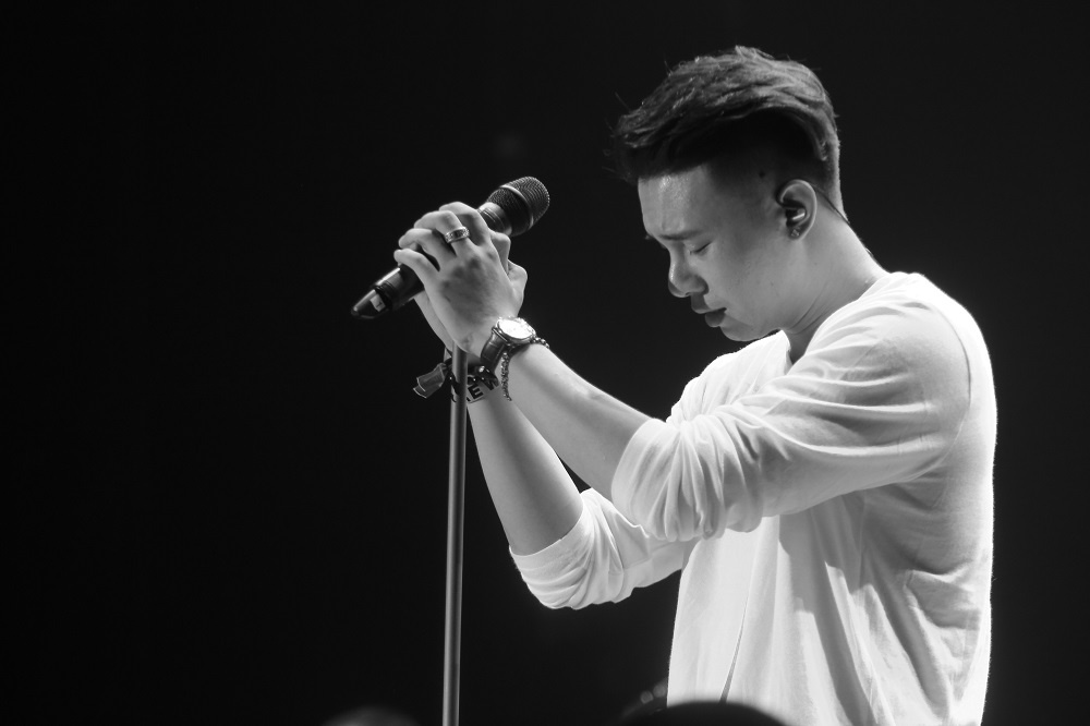 Dong Hung ra MV moi anh 2