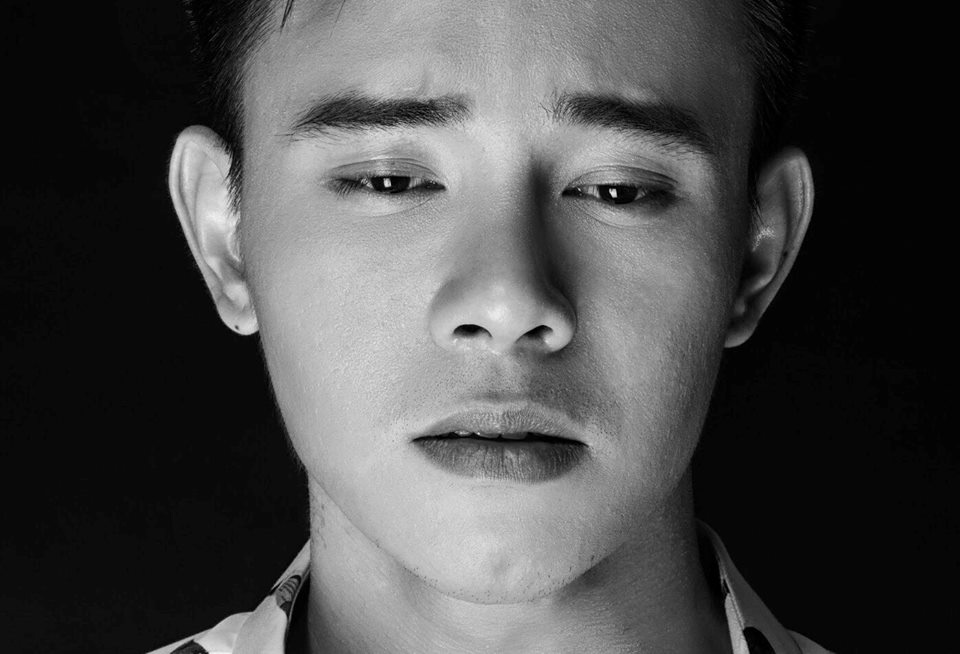 Dong Hung: '5 nam ai goi gi cung hat, khong dam mua ao moi' hinh anh