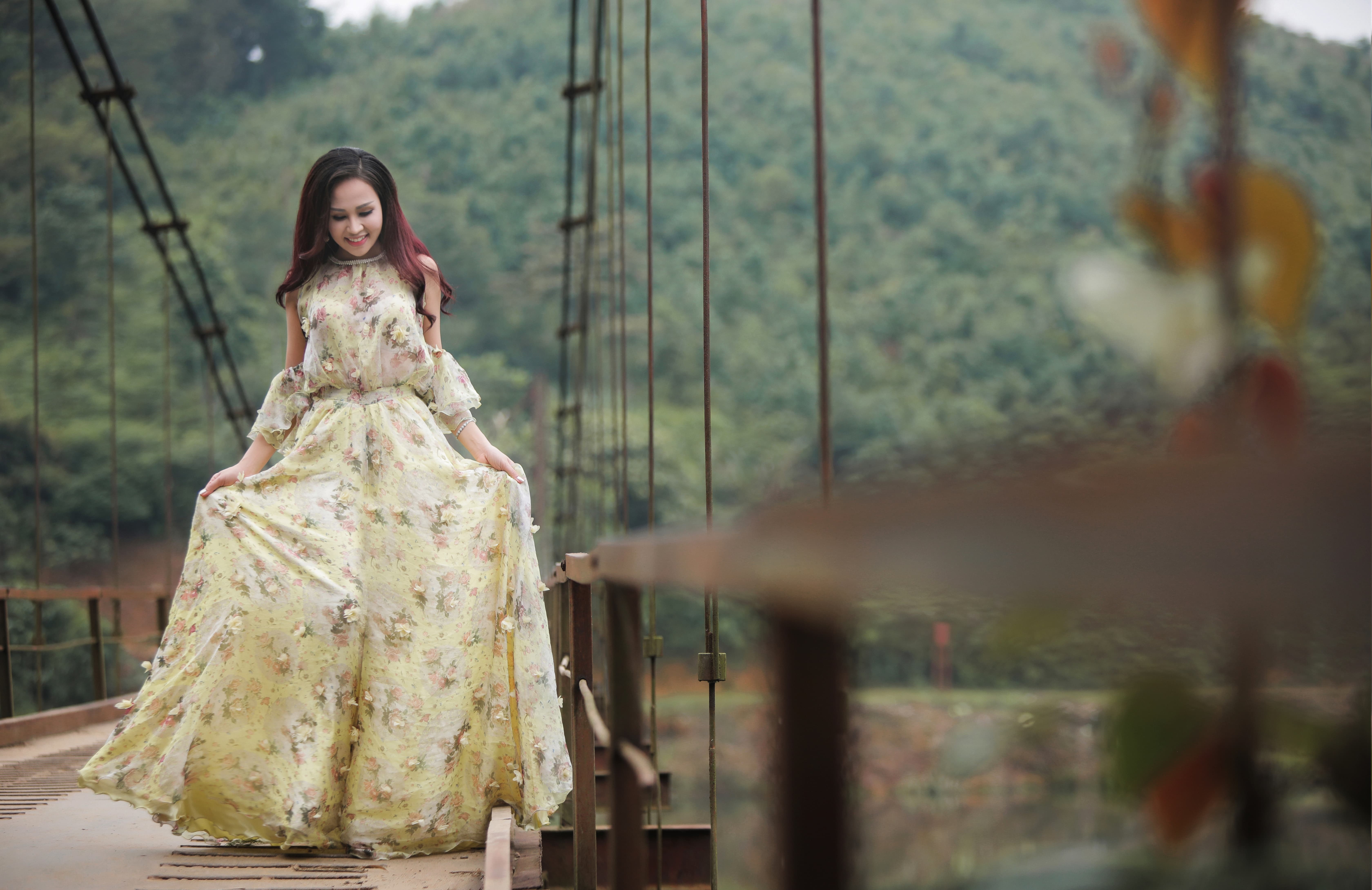 MV Khuc ru - Sao mai Khanh Ly hinh anh