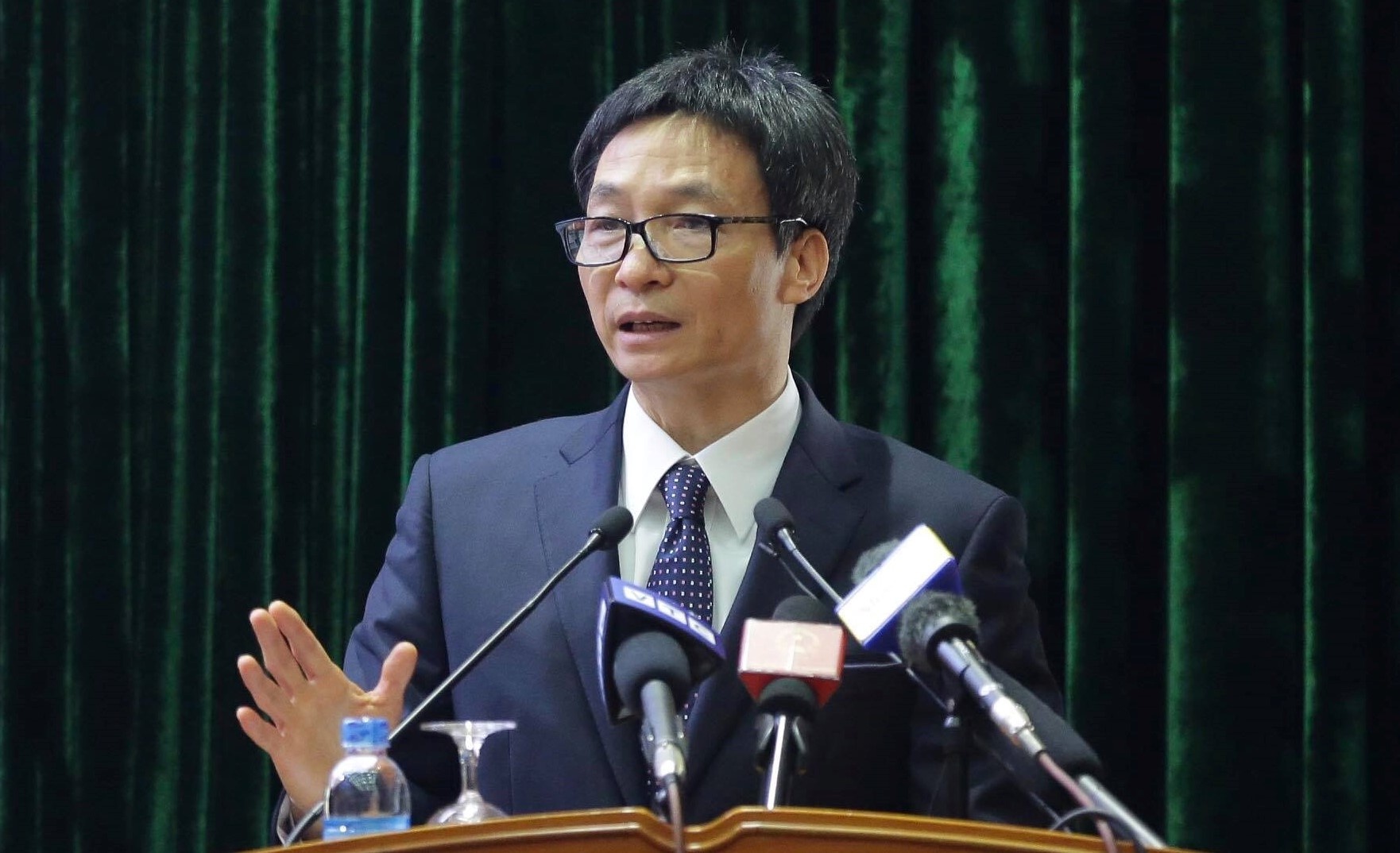 Pho thu tuong: 'Co su lech lac trong noi dung phim anh' hinh anh