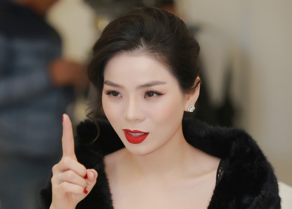 Le Quyen: ‘Toi hat Bolero con duoc chap nhan huong ho la nhac Trinh’ hinh anh