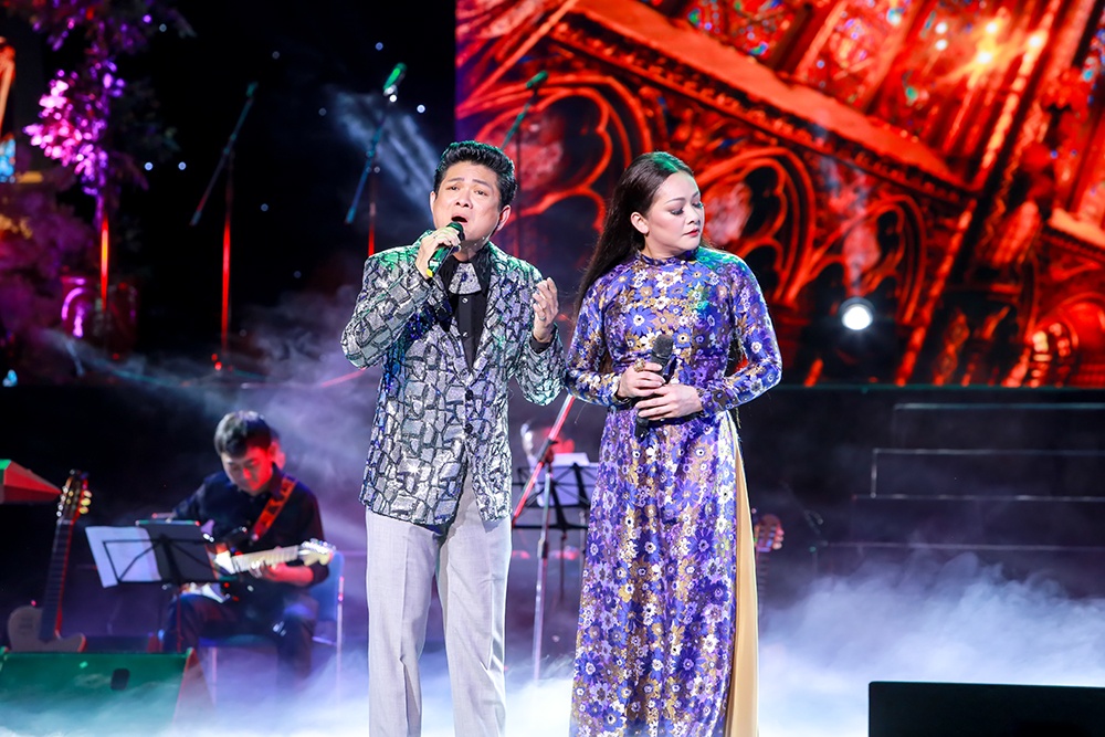 Nhu Quynh lan dau nam tay Truong Vu anh 8