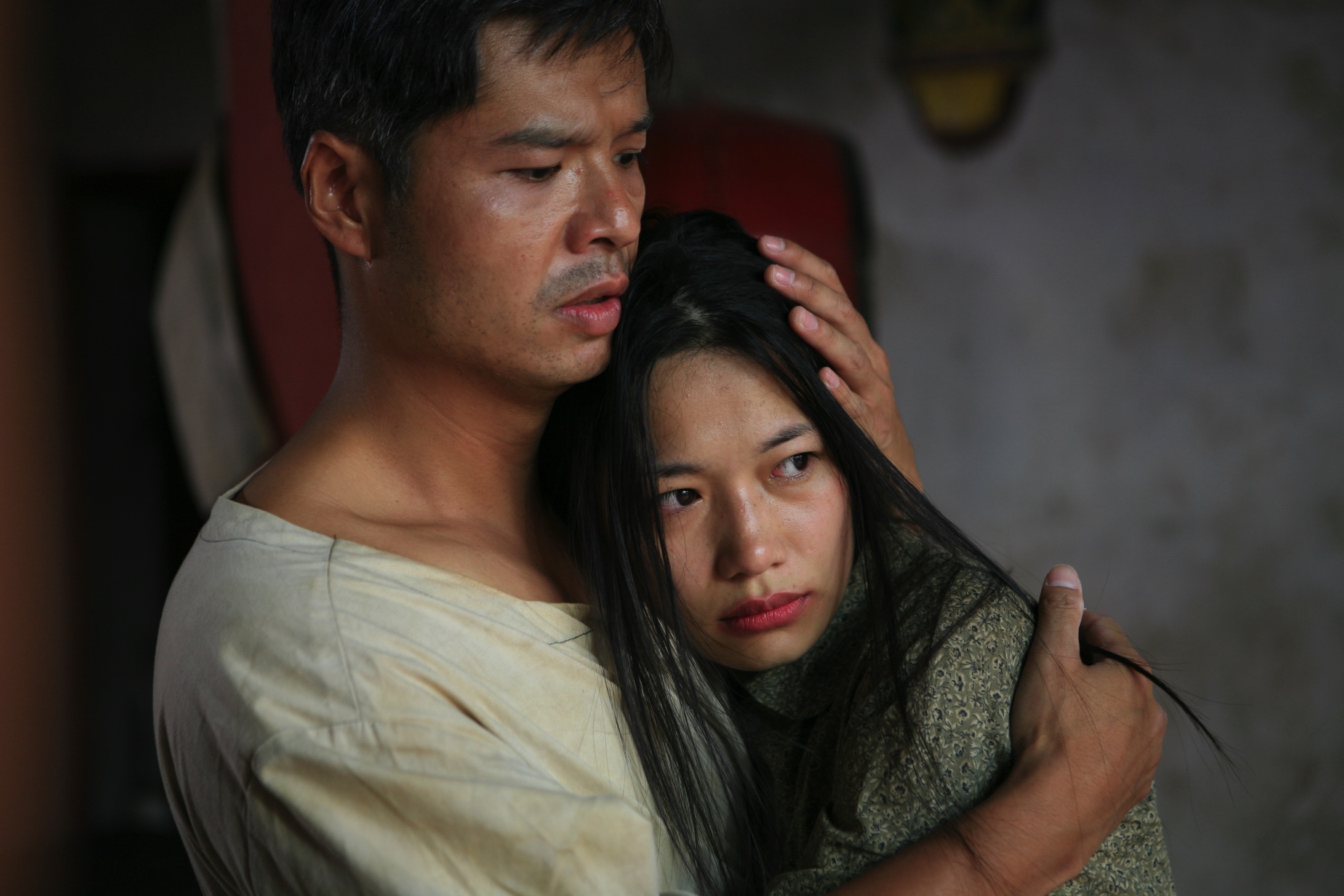 'Thuong nho o ai' ket thuc khac biet tieu thuyet, Van khong tu tu hinh anh