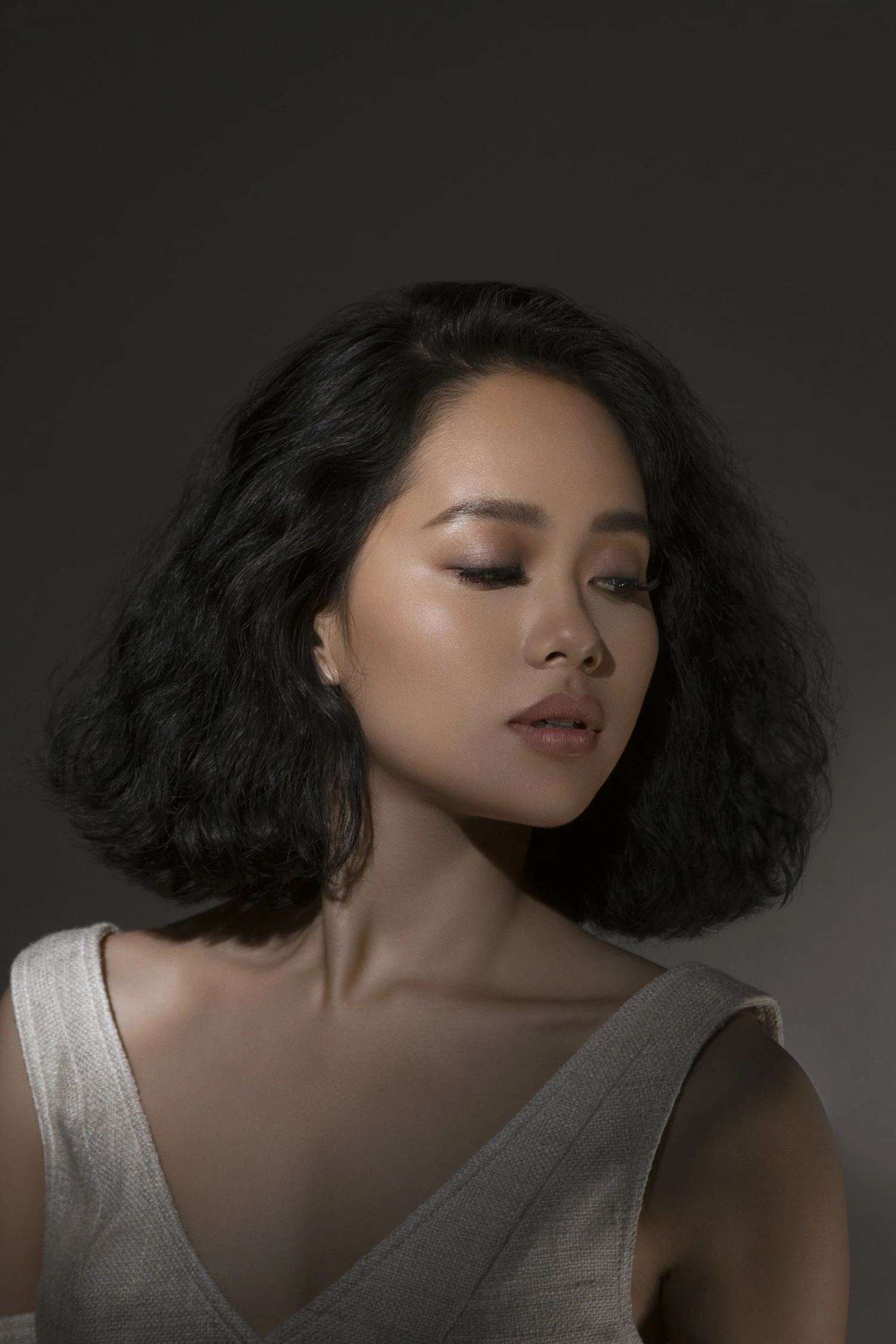 ca si hoang quyen anh 3