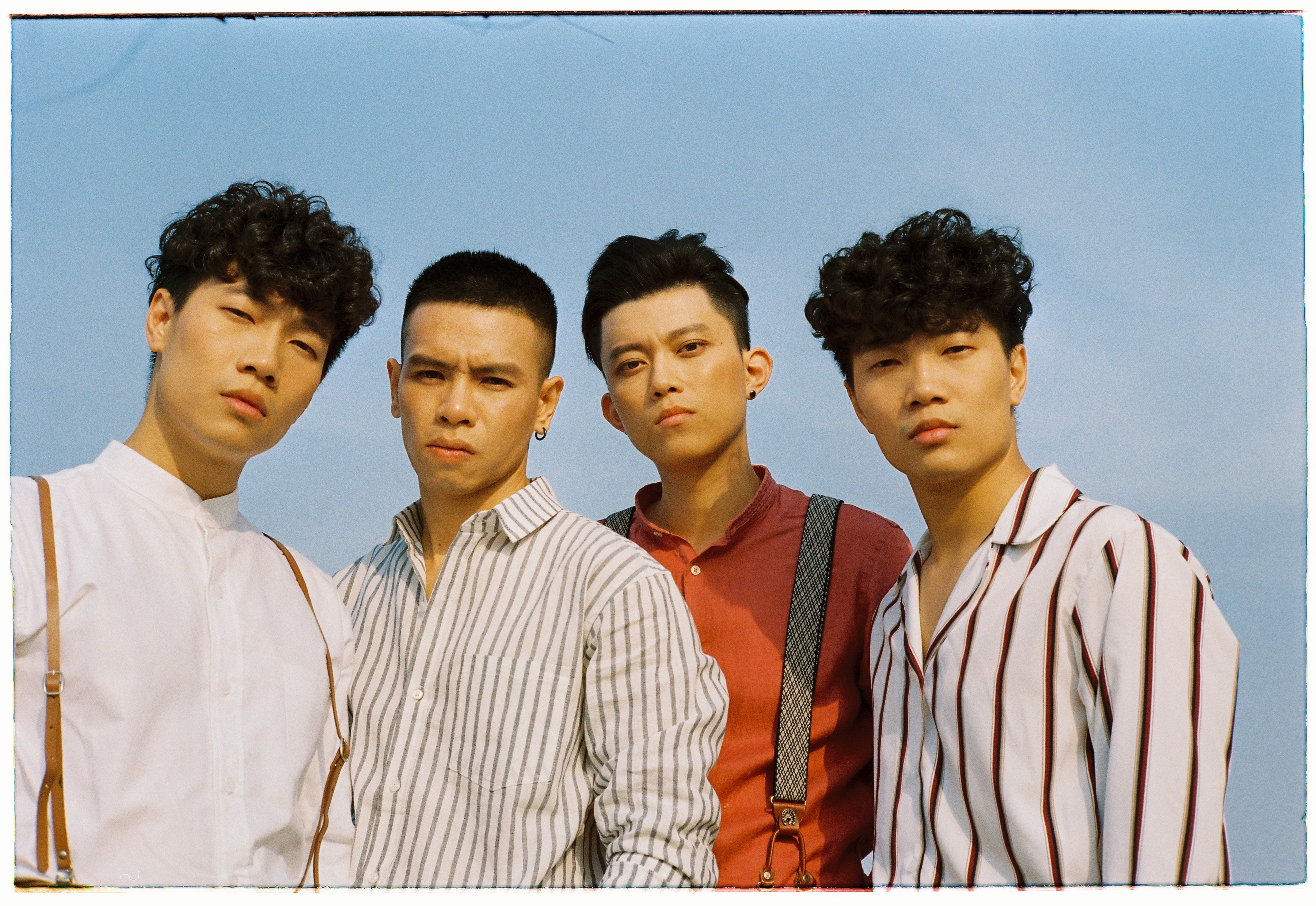 OPlus: Nhung chang trai van minh giua showbiz 'lam chieu nhieu tro' hinh anh