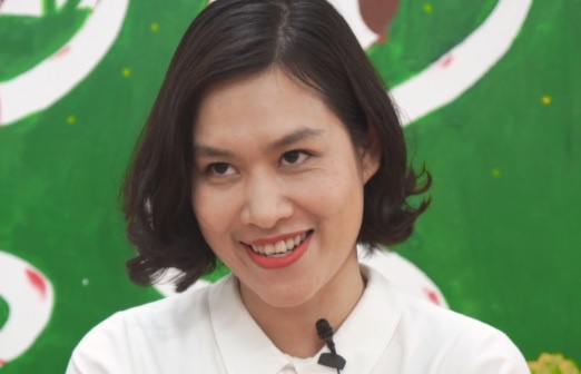 Nguyet 'Phia truoc la bau troi' dien lai canh 'tha thinh' 17 nam truoc hinh anh