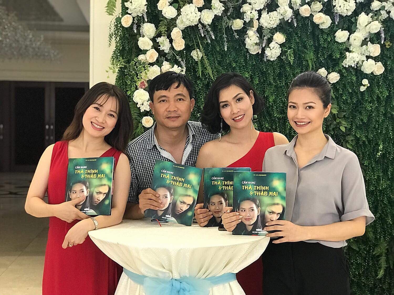 Ngoại truyện Phía trước là bầu trời ảnh 2 Ngoai truyen Phia truoc la bau troi anh 2