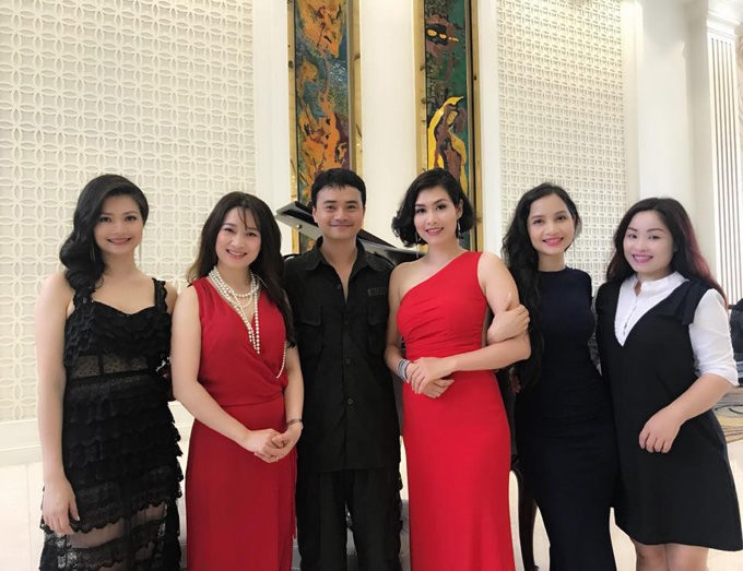 Phia truoc la bau troi anh 3