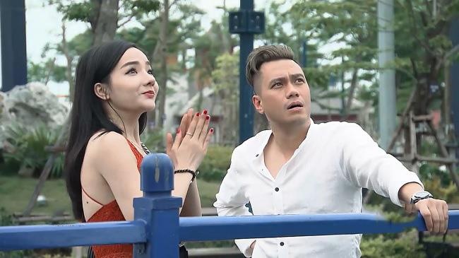 Quang cao 1/5 thoi luong phim, 'Nguoi phan xu' tien truyen gay buc xuc hinh anh