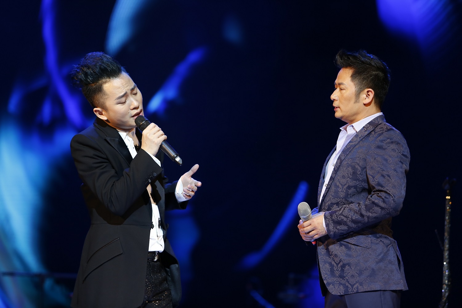 Bang Kieu run,  Tung Duong khoc anh 1