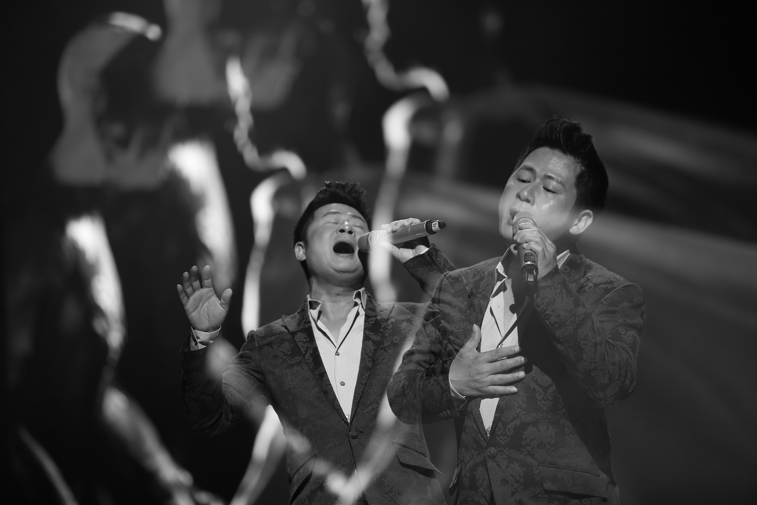 Bang Kieu run,  Tung Duong khoc anh 2