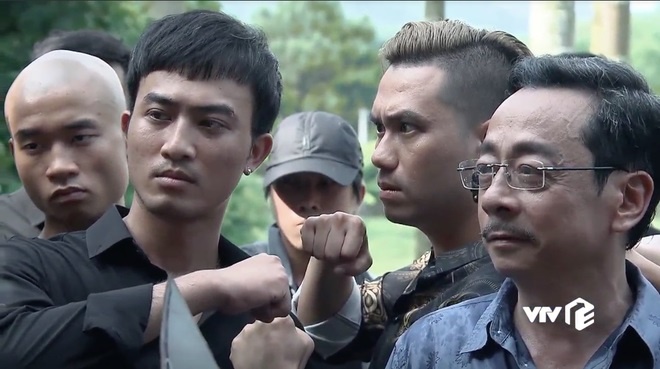 'Nguoi phan xu' tien truyen tap cuoi: Nguoi che nham, ke khen hay hinh anh