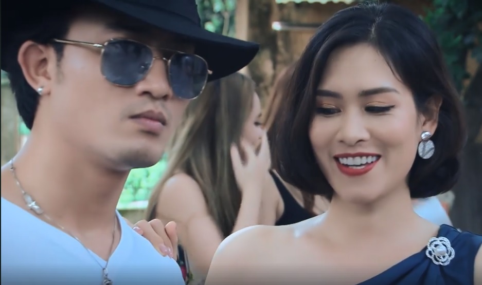 Ngoai truyen 'Quynh bup be': Nguyet thao mai day cave cach 'tha thinh' hinh anh