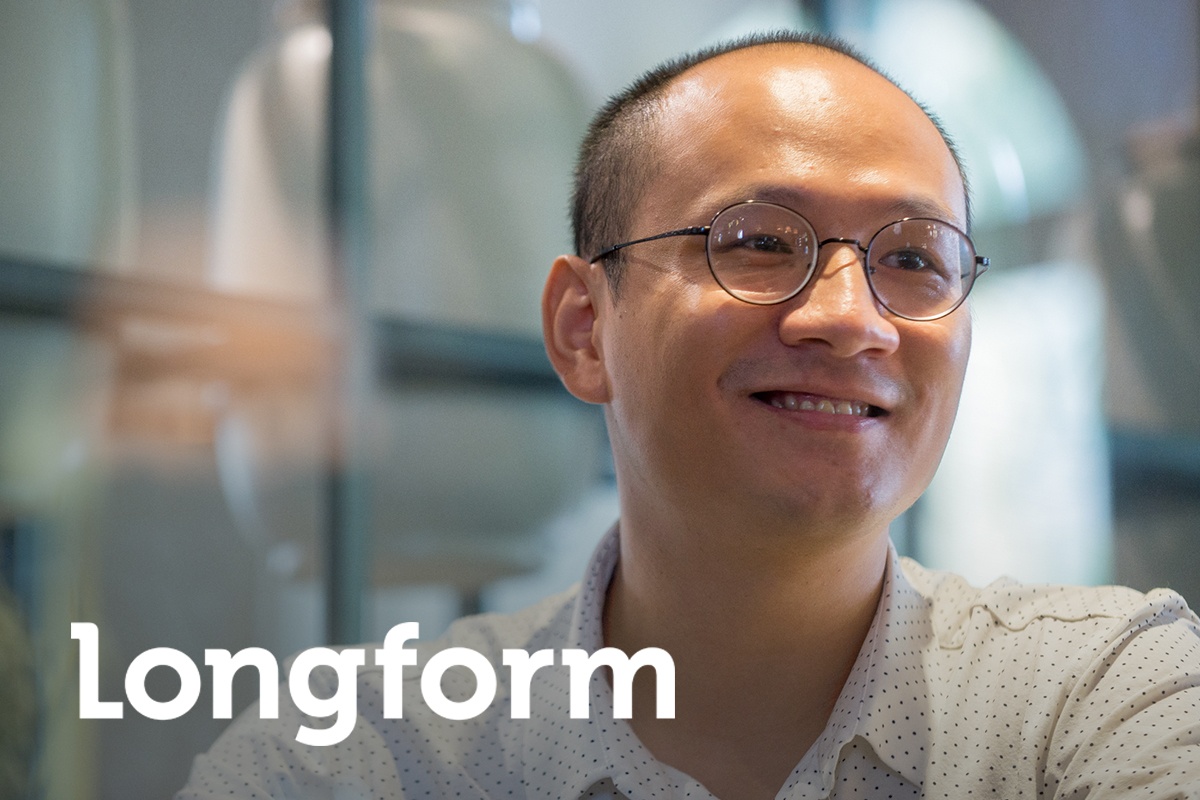 Phan Dang 'Ai la trieu phu': Mua nha 2 ty, no 900 trieu, toi co giau? hinh anh