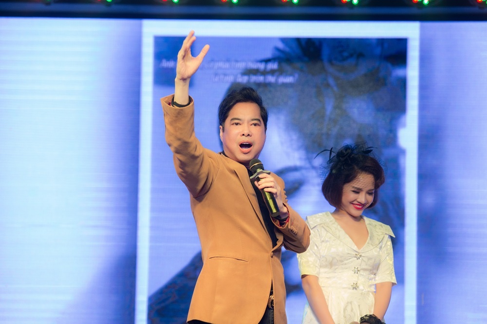 Ngoc Son va hoc tro anh 2